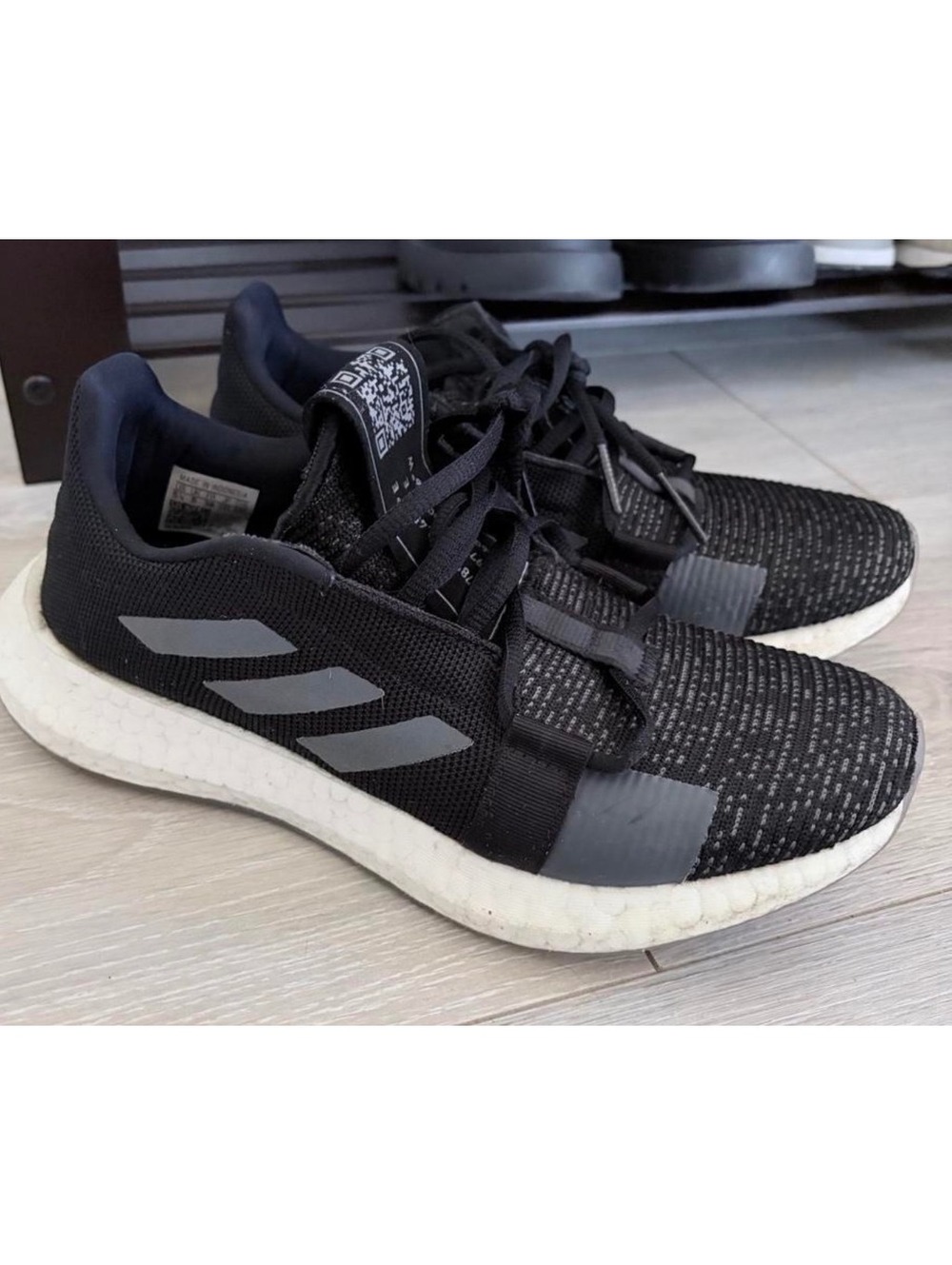 Adidas 7.5 women’s black white running sneakers cheap